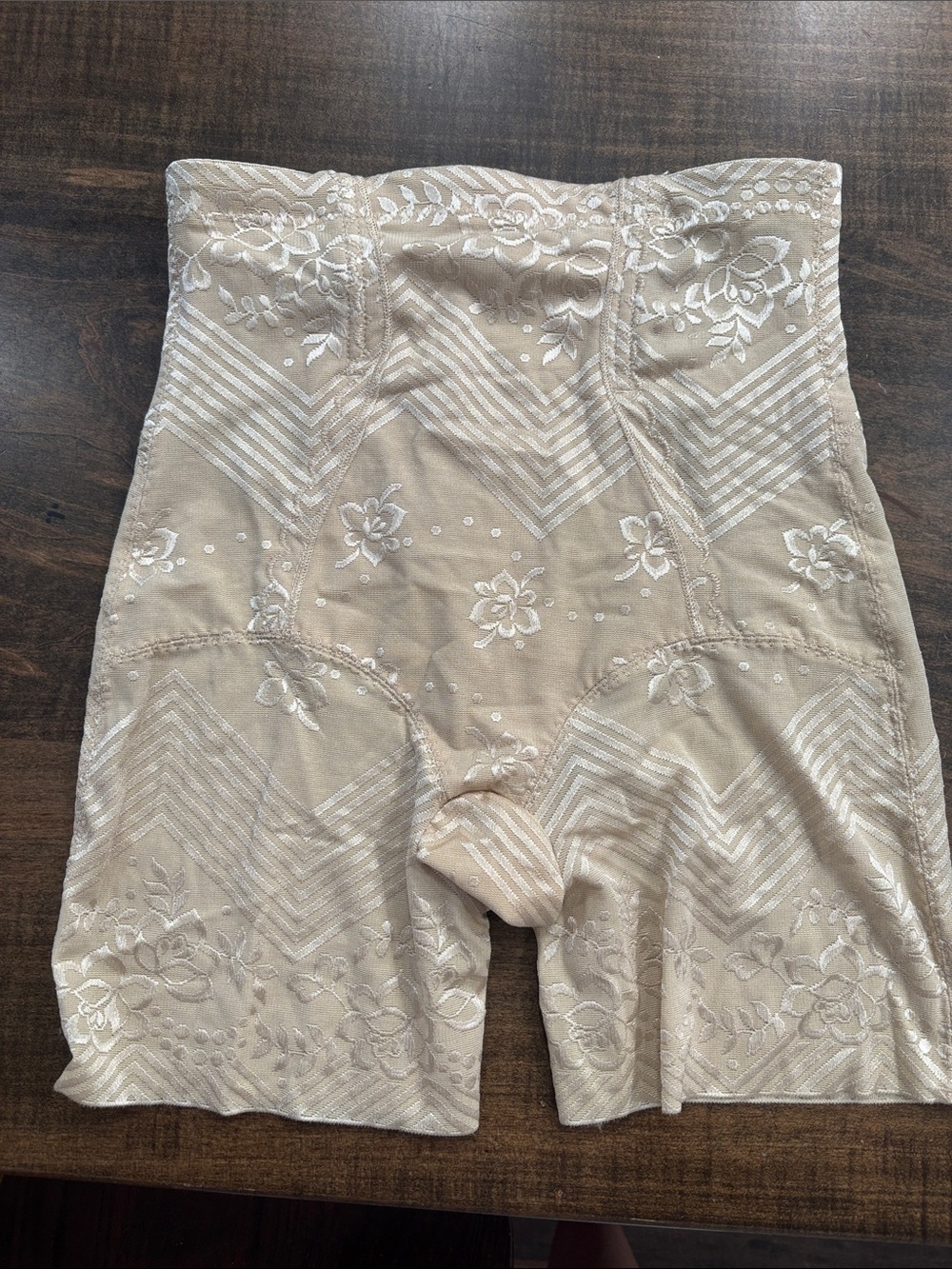 Beige High-Waist Lace-Pattern Shaping Shorts